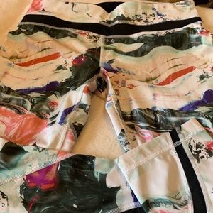 Lululemon Athletica multicolor Cropped Leggings
